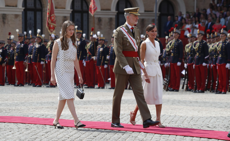 La princesa Leonor se estrena en la Academia de Zaragoza con la entrega de despachos