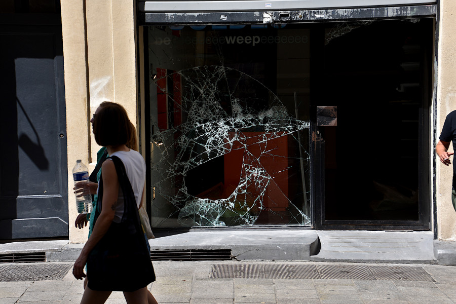 Alcaldes y concejales franceses tendrán protección jurídica y policial frente a los ataques