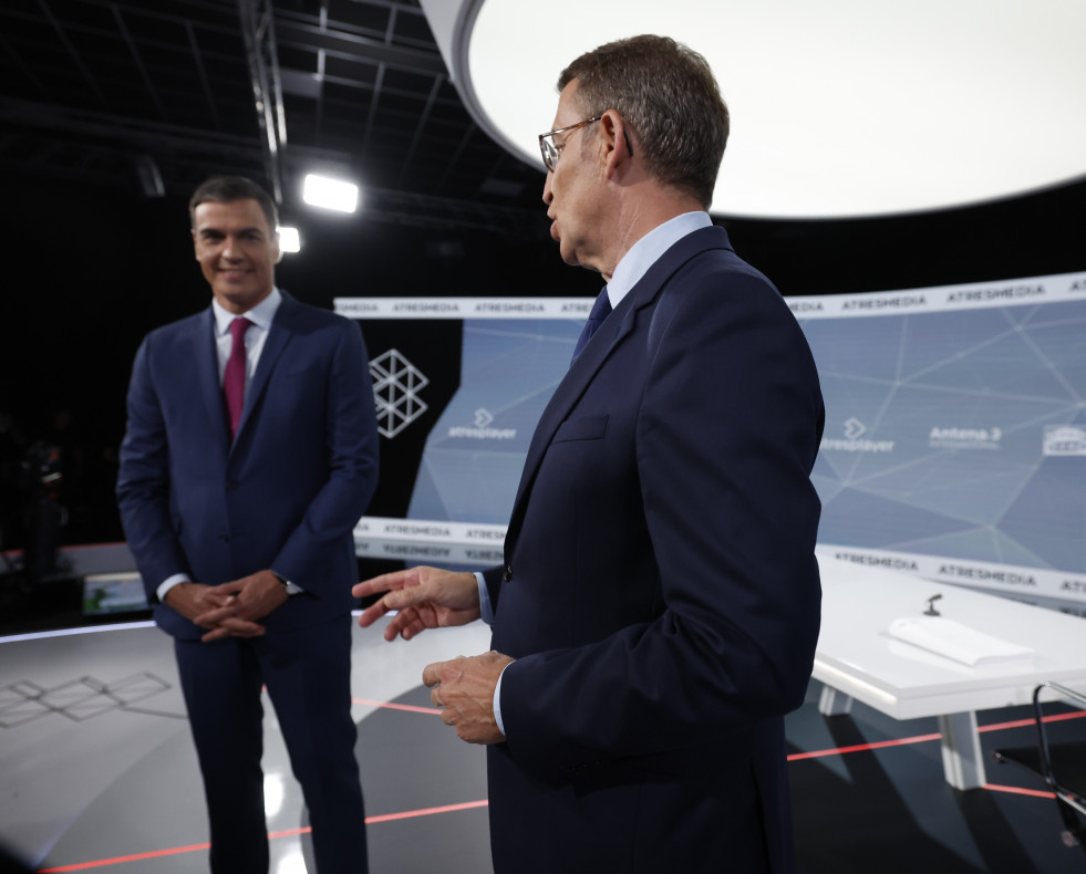 Sánchez y Feijóo, antes del debate @ efe