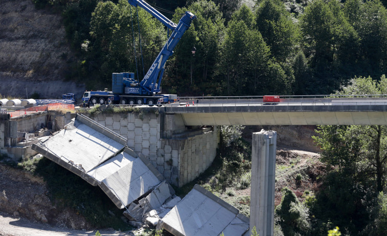 Investigado un operario por robar 61.000 kilos de restos metálicos del viaducto desplomado de la A-6