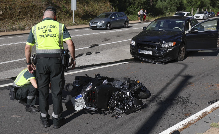 Fallece una motorista al sufrir una caída en un accidente en Laza