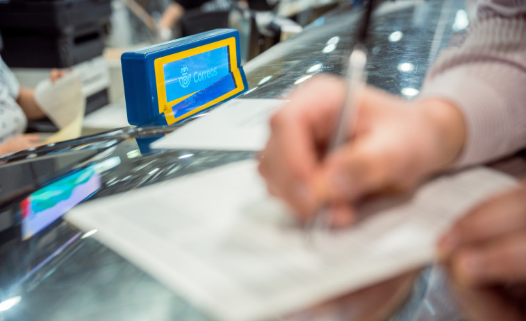 Correos pide ampliar un día más el plazo de entrega del voto postal: hasta este viernes a las 14.00