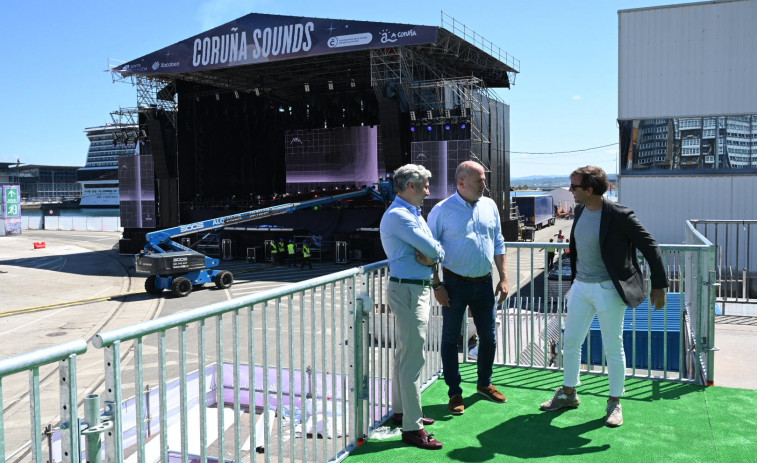 Unas 12.000 personas disfrutarán esta noche de Scorpions en el puerto de A Coruña