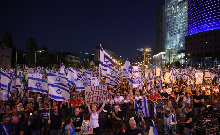 Más de 150.000 israelíes vuelven a protestar contra reforma judicial de Netanyahu