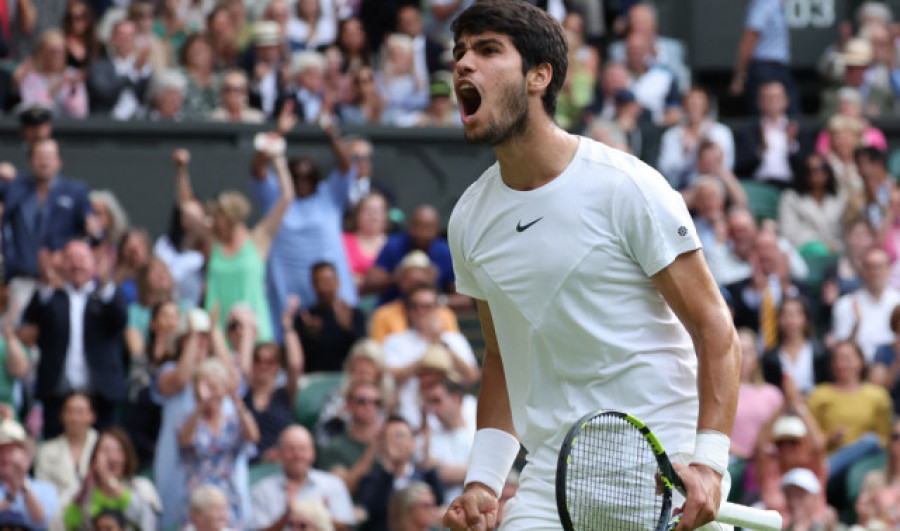 Alcaraz somete a Djokovic y triunfa en Wimbledon