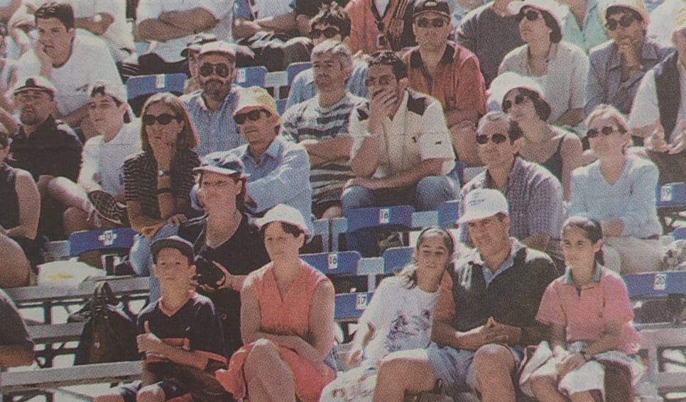 Pu00fablico davis coruu00f1a 1998