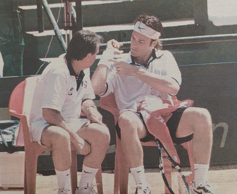 Moyu00e1 y santana 1998