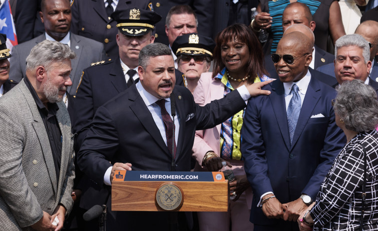 Un hispano, Edward Cabán, dirigirá por primera vez la Policía de Nueva York