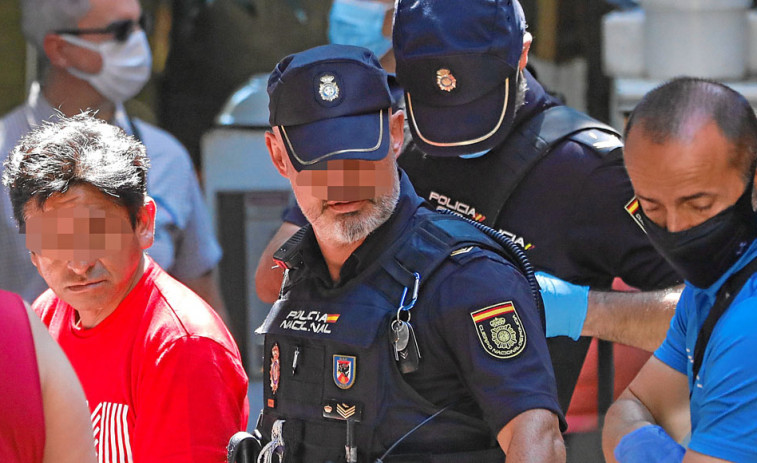 Tres policías heridos leves en una pelea con unos quince implicados este domingo en Sitges