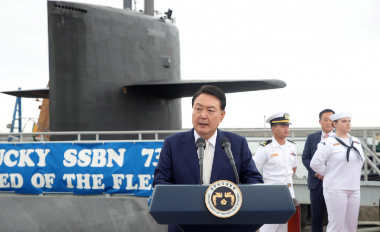 El presidente de Corea del Sur sube al submarino nuclear de EEUU