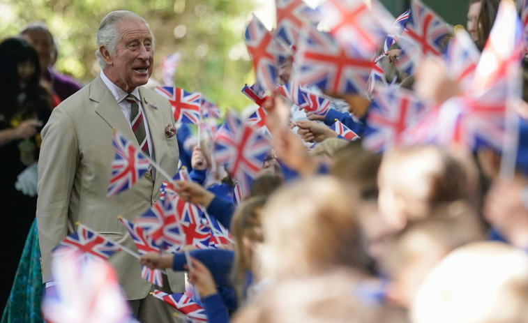 El Reino Unido recalcula a la baja la asignación a Carlos III