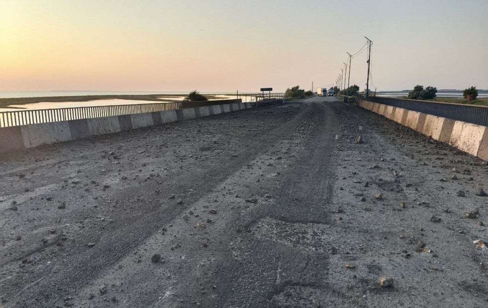 Rusia reanuda la circulación por el puente de Crimea tras el ataque de Ucrania