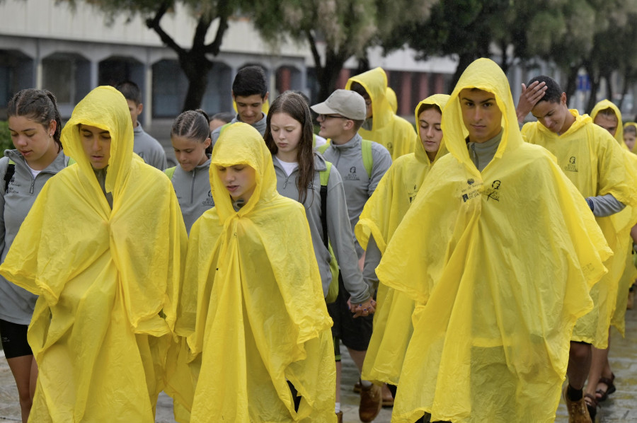 Galicia abre la semana con cielos muy nubosos y lluvias intermitentes