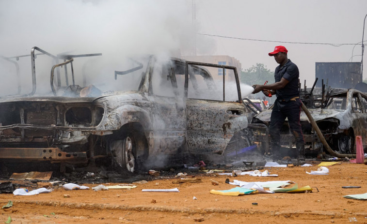 El Ejército de Níger anuncia su apoyo a los golpistas para evitar 