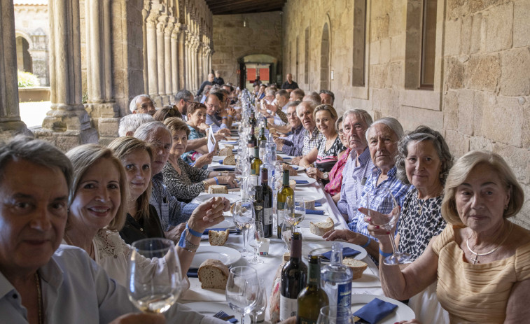 Más de 500 personas celebran en Ourense la VII Romería Internacional de Abanca