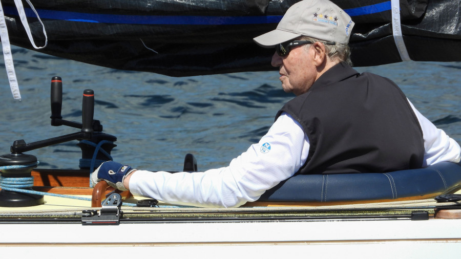 El 'Bribón' del rey Juan Carlos, segundo en la primera jornada de regatas en Sanxenxo