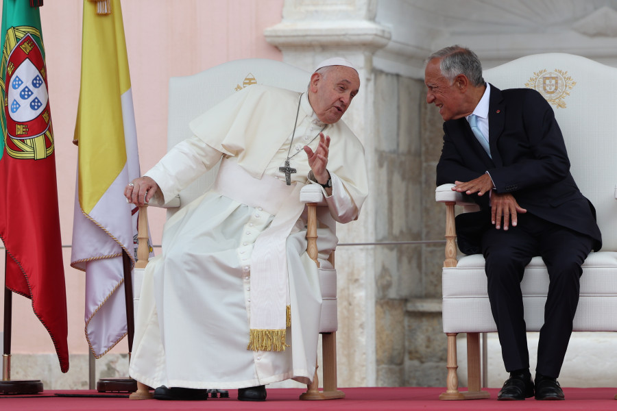 El papa Francisco llega a Lisboa para participar en la Jornada Mundial de la Juventud