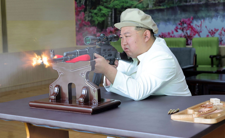 Kim Jong-un inspecciona importantes fábricas de armas de Corea del Norte