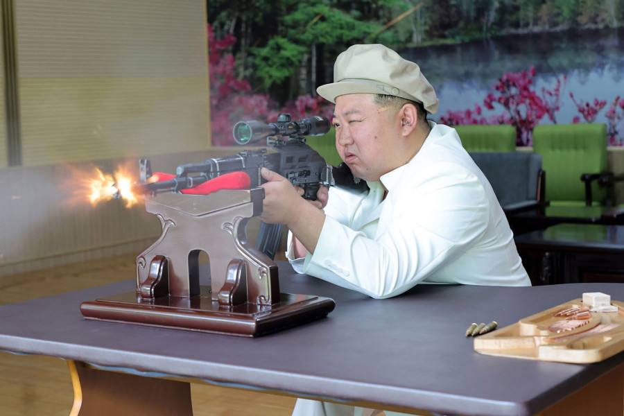 Kim Jong-un inspecciona importantes fábricas de armas de Corea del Norte