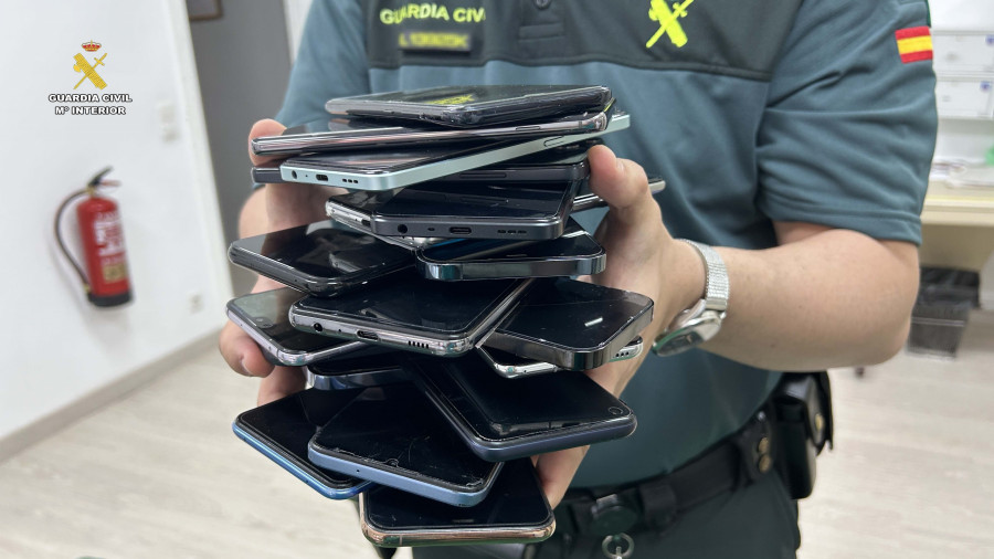 Detenido en A Coruña por vender móviles de baja calidad como si fueran de alta gama