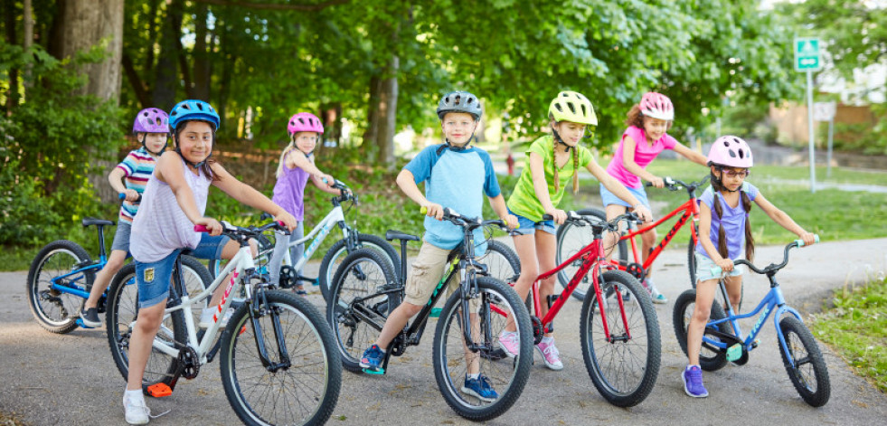 Las mejores rutas para montar en bici con los más pequeños