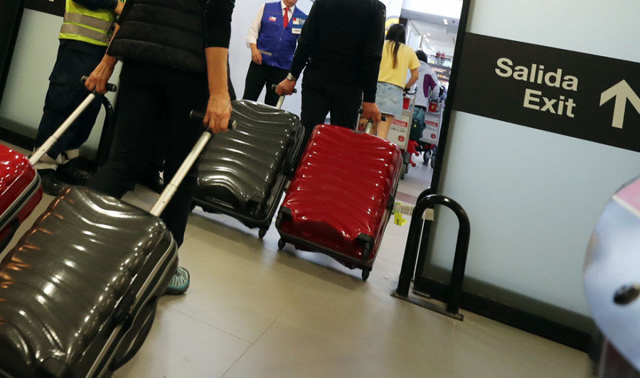 El PP de Santiago demanda un bus lanzadera entre el Aeropuerto y la Estación Intermodal