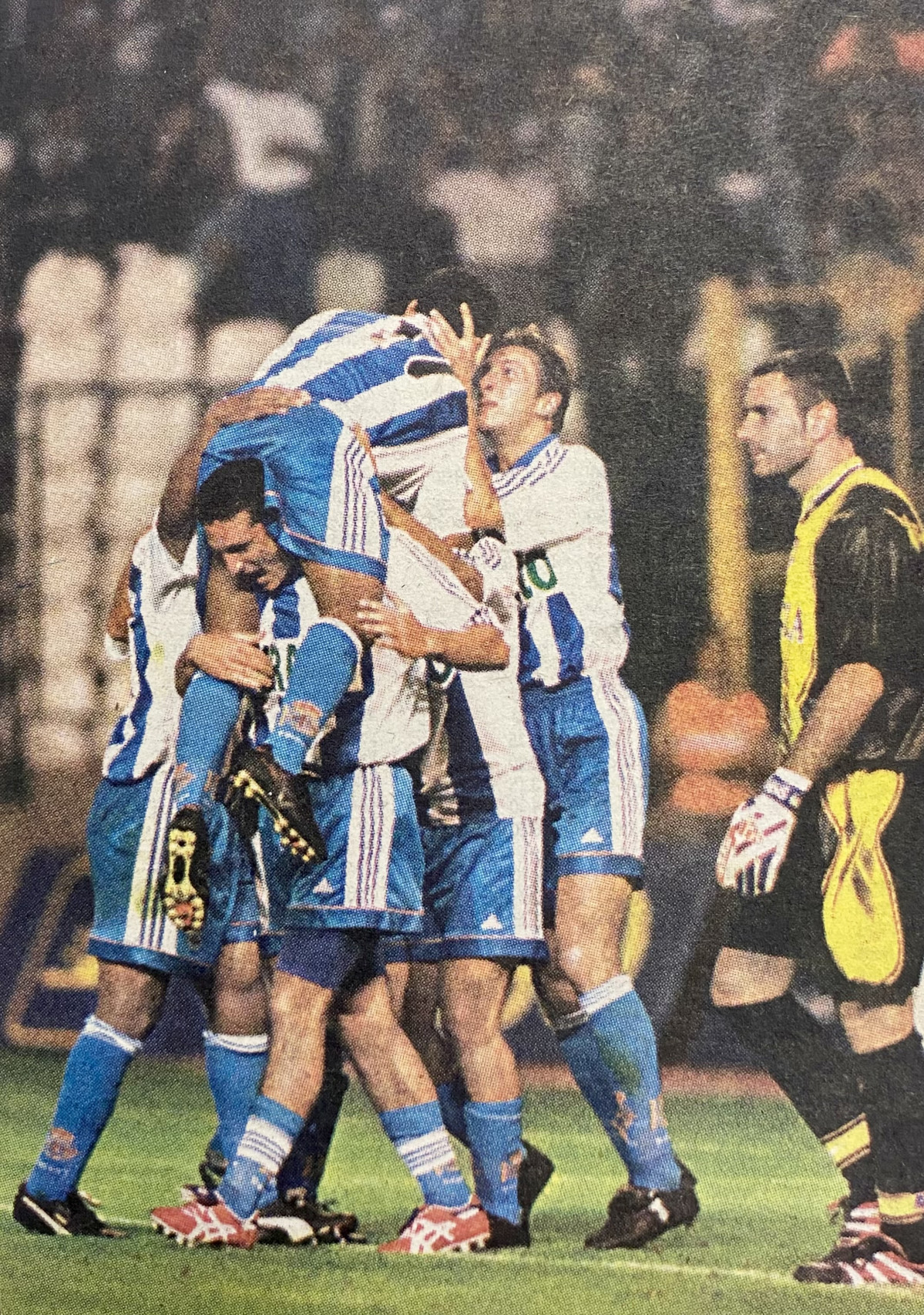 Triunfo del Deportivo ante el Atlu00e9tico en semifinales del Teresa Herrera en 1998