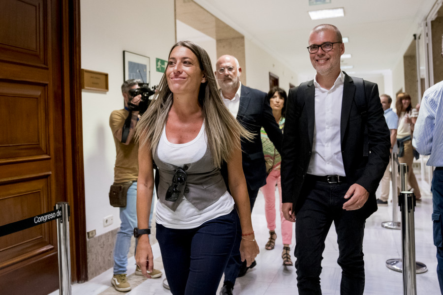Puigdemont reclama al PSOE "hechos" antes de "comprometer" los votos de JxCat