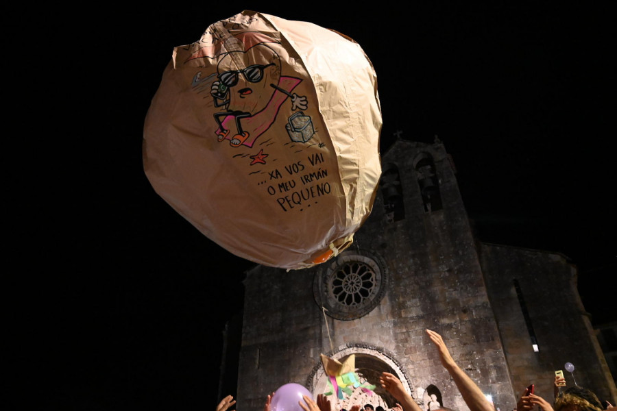 VÍDEO | El globo simbólico de Betanzos llenó de esperanza a los vecinos