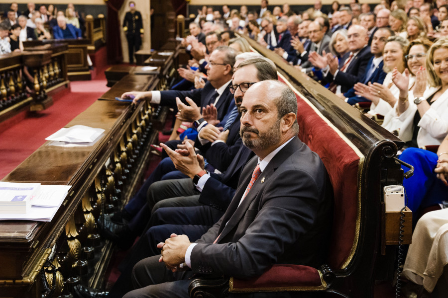 El popular Pedro Rollán, elegido presidente del Senado
