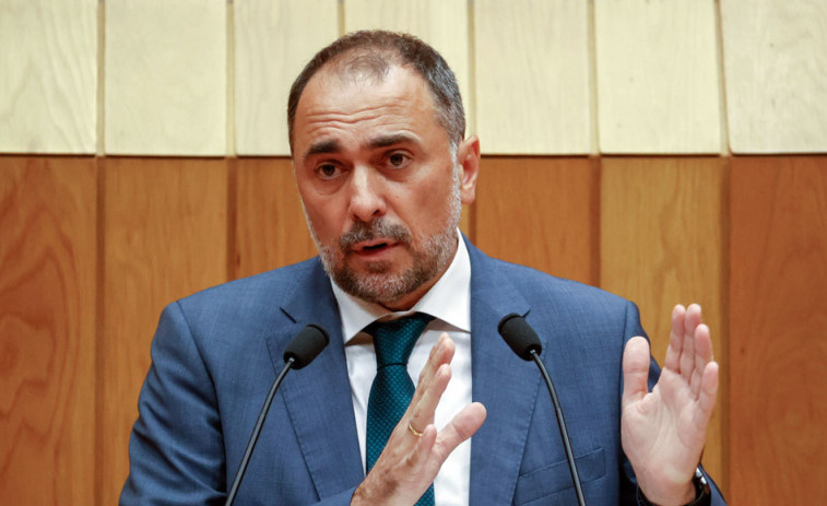 Sanidade justifica el contrato para externalizar abortos y deriva otras críticas al Ministerio