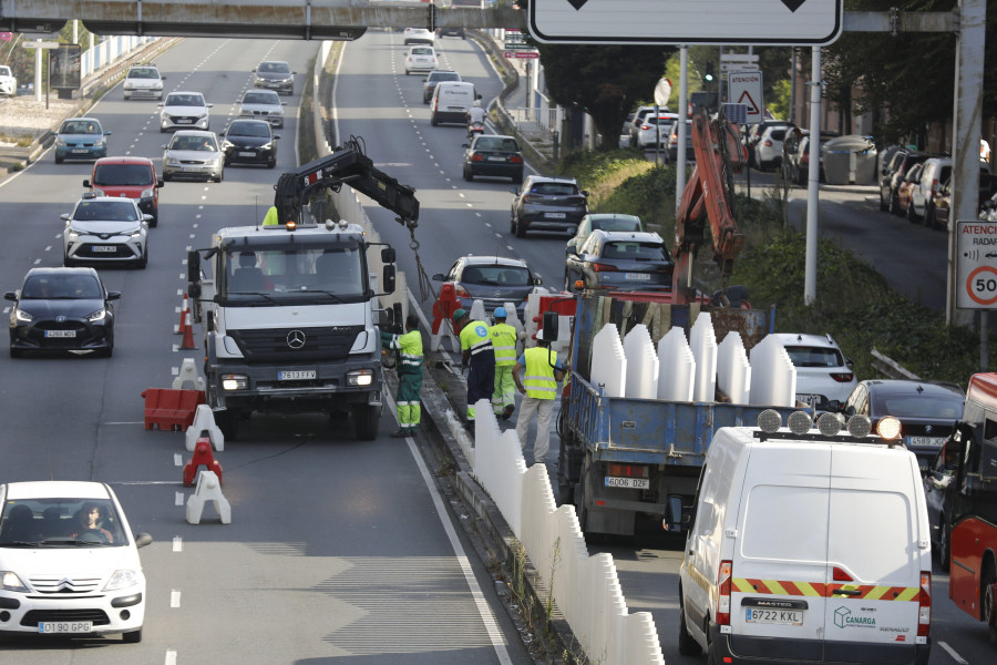 Arreglan la mediana de Alfonso Molina que destrozó una conductora el domingo