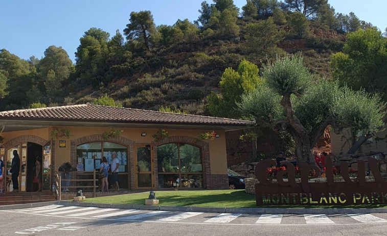 Muere una menor en el incendio de un bungaló en un camping de Montblanc