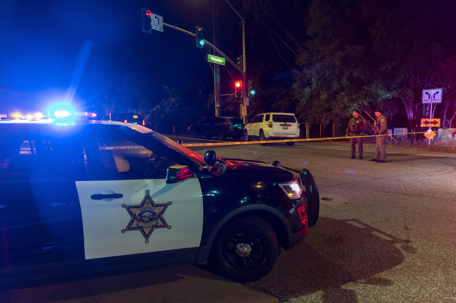 Cuatro muertos y seis heridos en un tiroteo en un bar de moteros de California