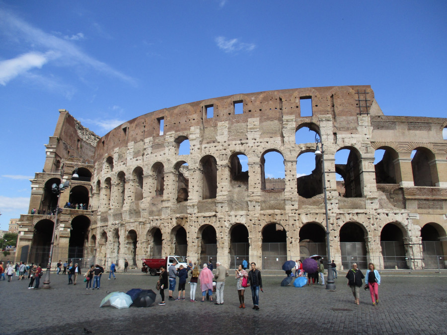 Roma desratiza y limpia la zona del Coliseo tras las últimas denuncias