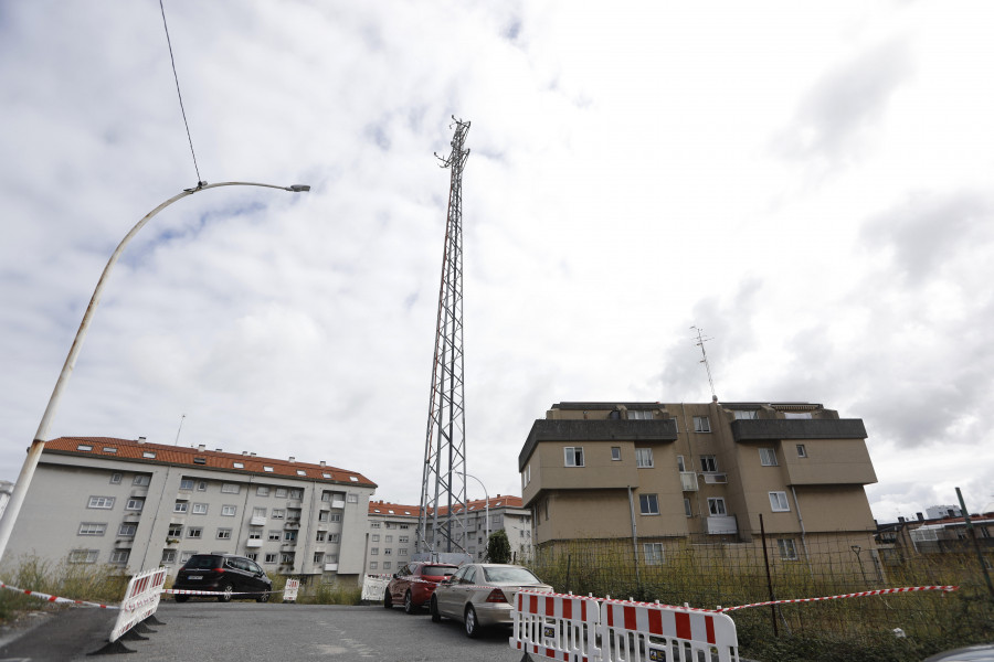 Reportaje | O Martinete de A Coruña dice adiós a su 'Torre Eiffel'