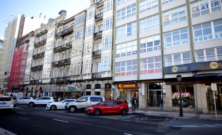 Los vecinos piden una mejor iluminación en todo el entorno de la plaza de Pontevedra