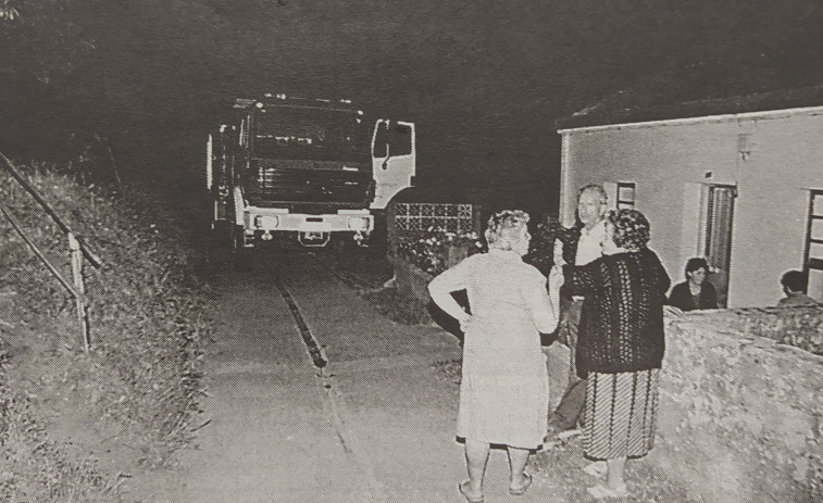 Hace 25 años: Los coruñeses solo vuelan desde Alvedro e incendio en Eirís