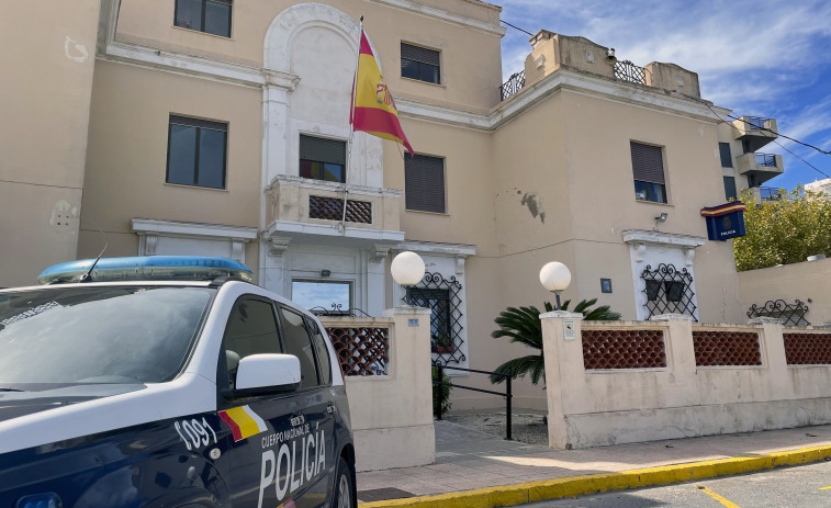 Detenida por desatender a su abuela, que vivía entre bolsas de basura y heces