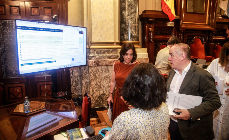 El PP coruñés denuncia que Inés Rey 