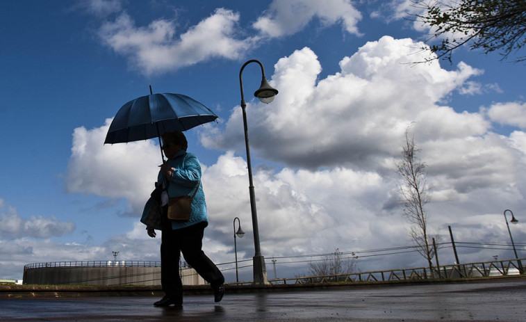 La estabilidad se impone con cielos poco nubosos y lluvias débiles en Galicia