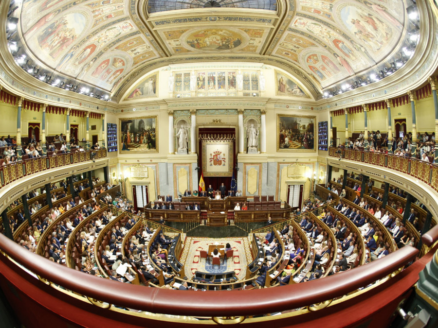 PSOE, Sumar, ERC, Bildu y PNV registran la reforma de las lenguas en el Congreso
