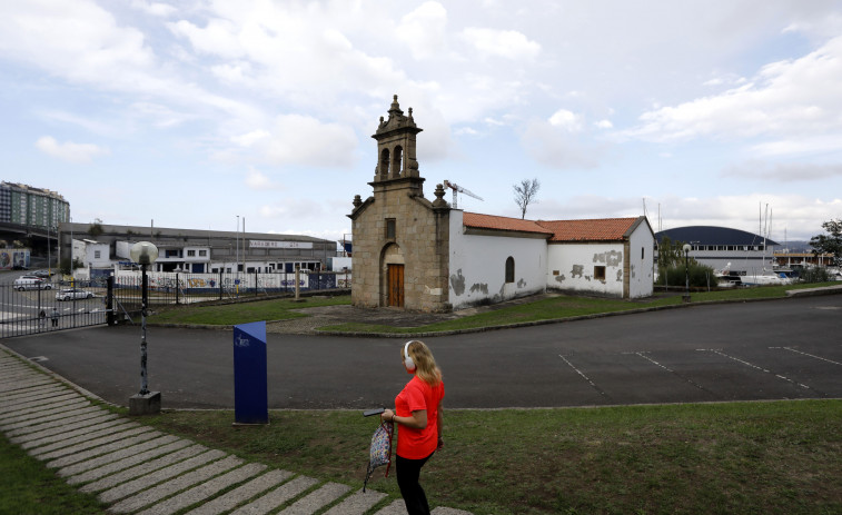 Los vecinos piden que la situación de la capilla de Oza se resuelva dado su “deterioro”