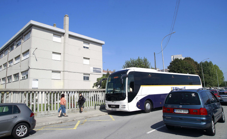 La pérdida de una línea deja sin transporte a decenas de alumnos del IES A Sardiñeira