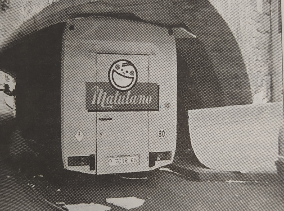 Matutano furgoneta encajada 1998
