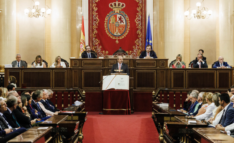 Los senadores gastaron 600.000 euros en viajes pese a disolverse las Cortes