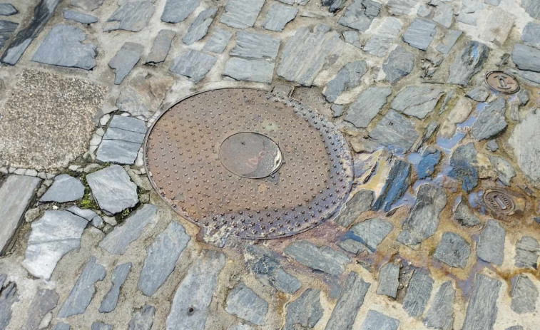 El PP de Betanzos advierte del abandono y mal olor de la Porta do Cristo