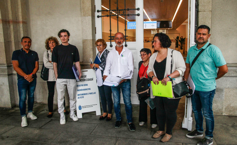 Escepticismo entre los vecinos sobre la mayor presencia policial en A Coruña