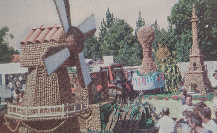 Hace 25 años: Los coruñeses contra las multas y una torre Eiffel de patatas