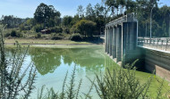 Estupor en el área de A Coruña por el agua verde de Cecebre